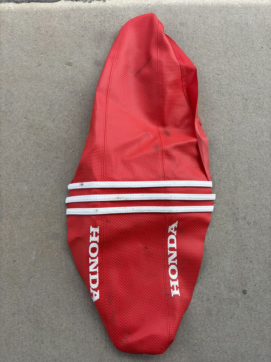 Honda Ribbed Seat Cover and Factory Seat Cover