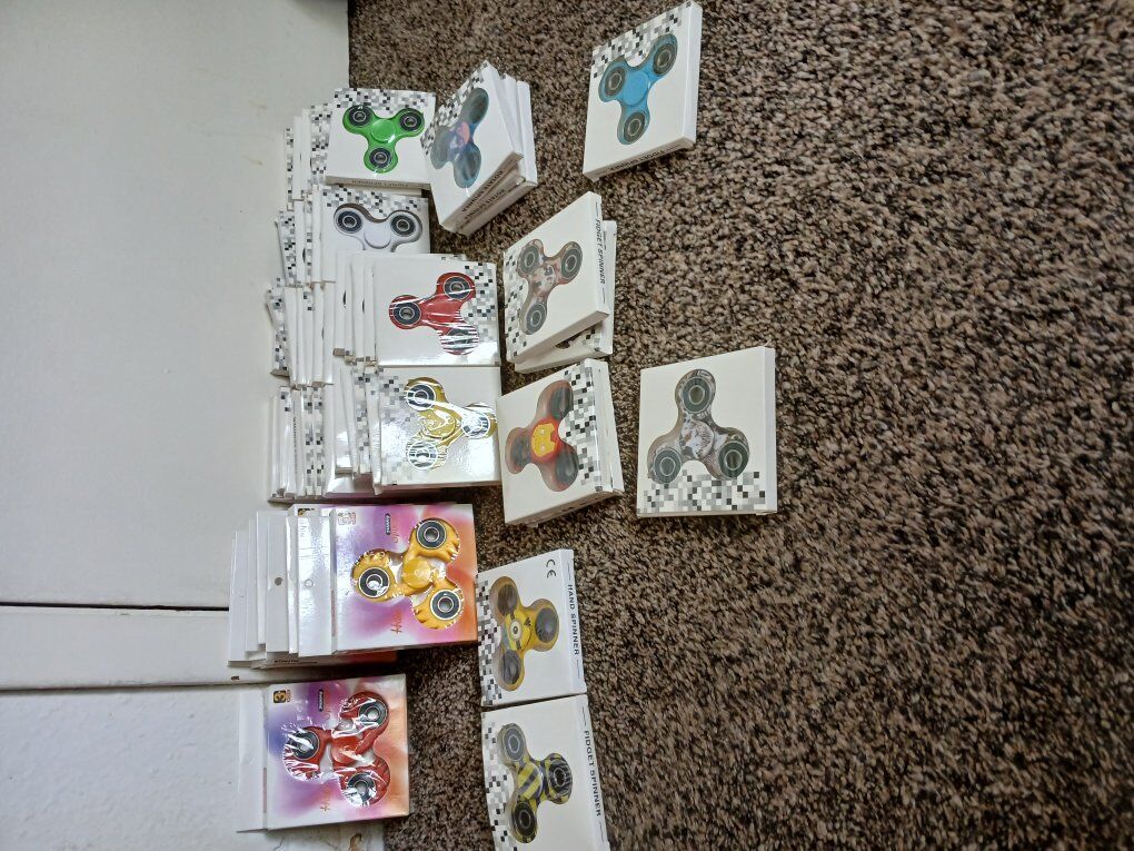 fidget spinners