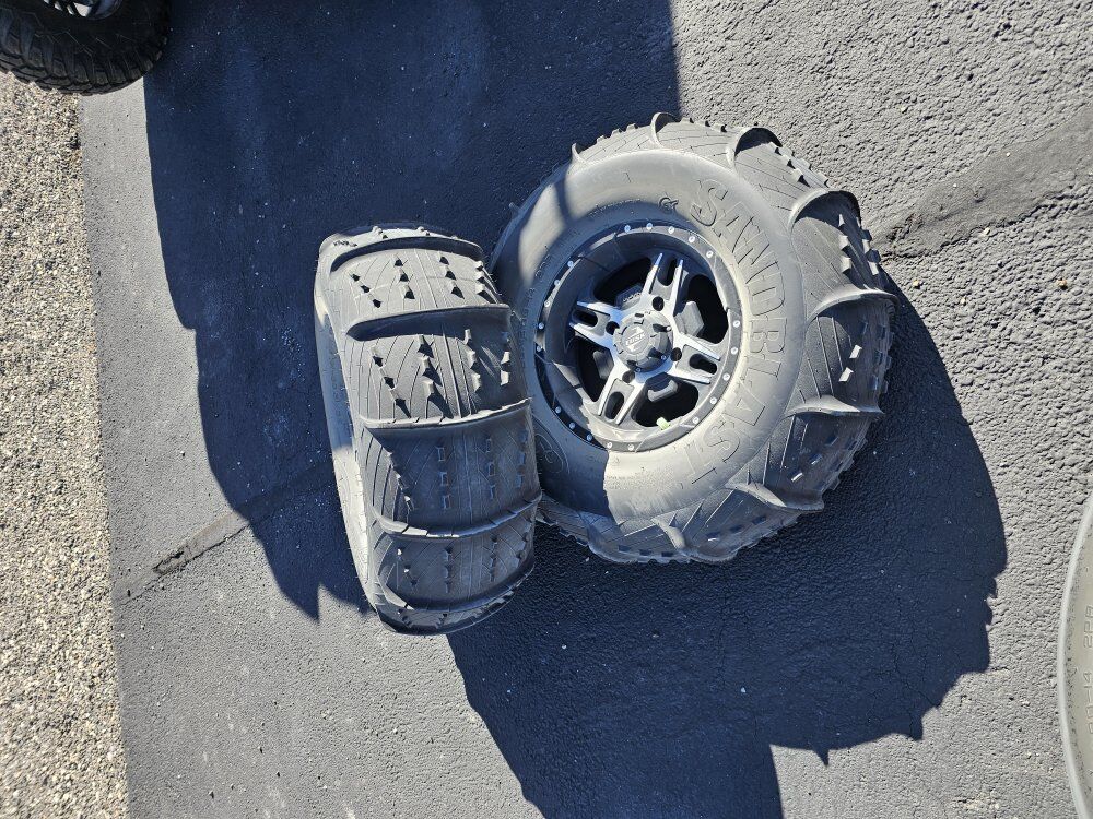 Paddle tires & wheels CST