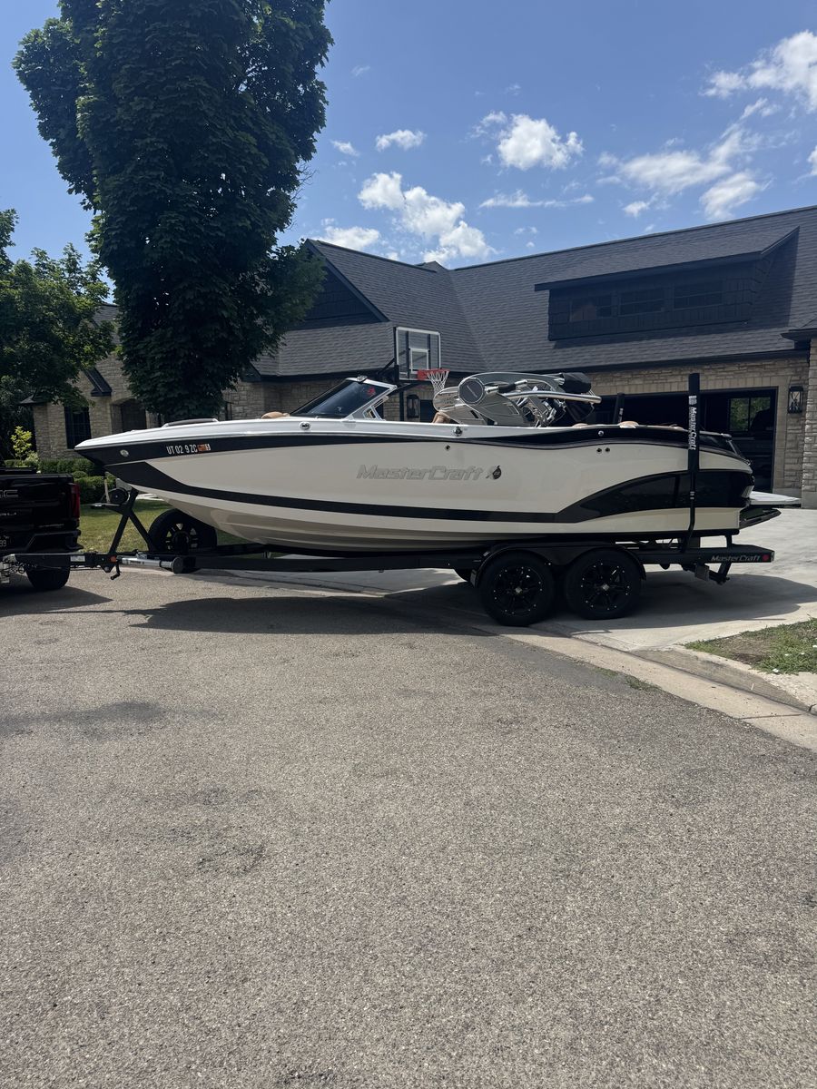 Mastercraft X22