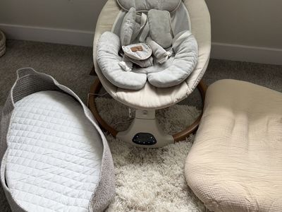 Baby swing