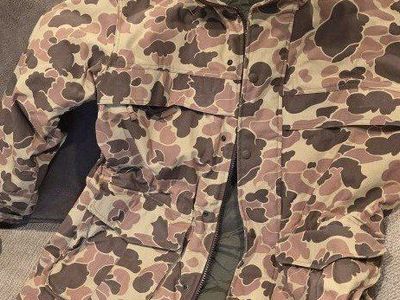 Cabelas Camo Hunting Jacket- mens