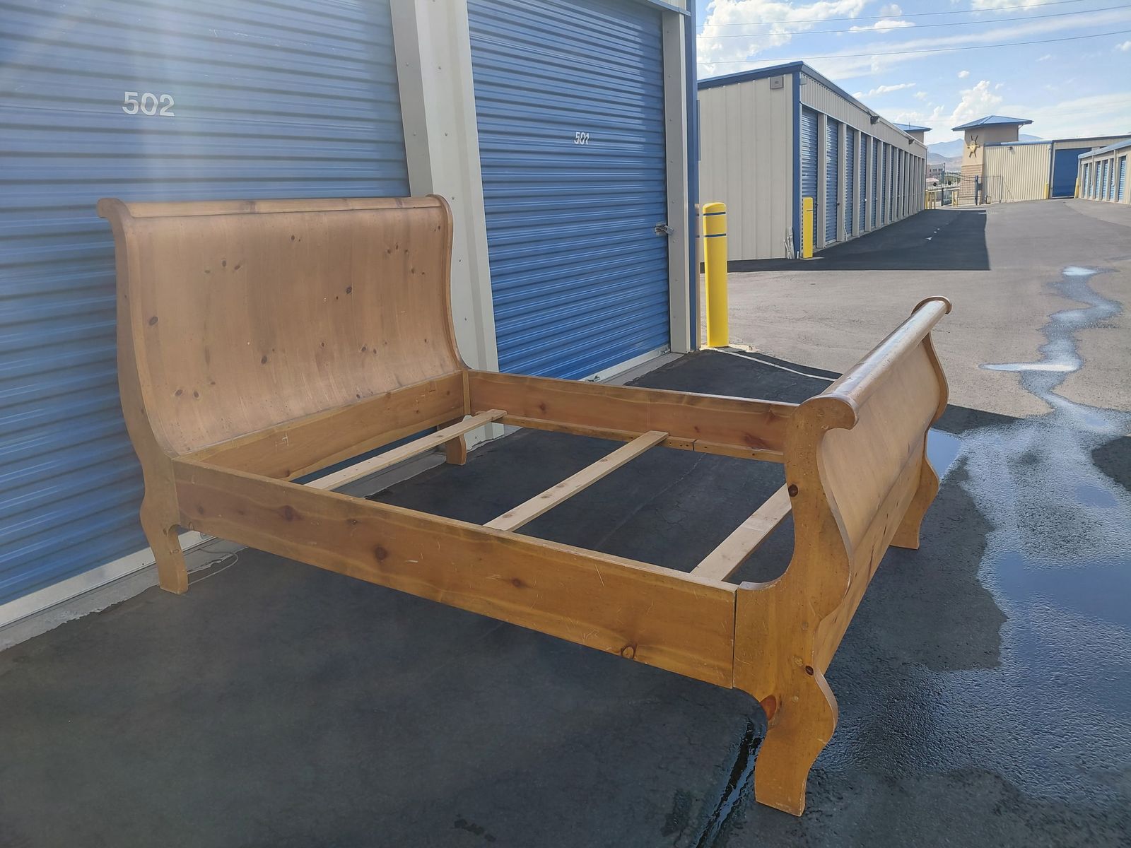 Beautiful Wood Queen Sleigh Bed