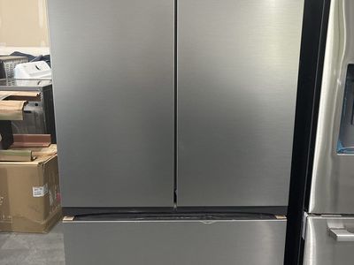 Brand New Counter Depth Stainless Steel Bottom Freezer Refrigerator French Door.