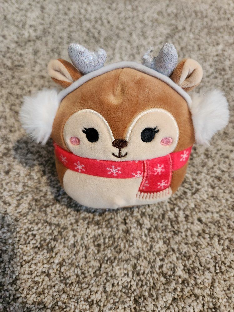 Squishmallows Fawn Deer with Scarf & Earmuffs Stuffed Animal Plush Toy Holiday Edition No Ear tag - Bottom tag in tact