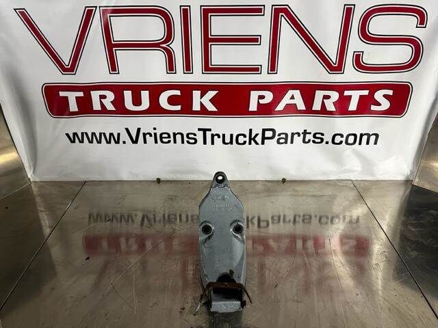 Peterbilt 379 Bracket