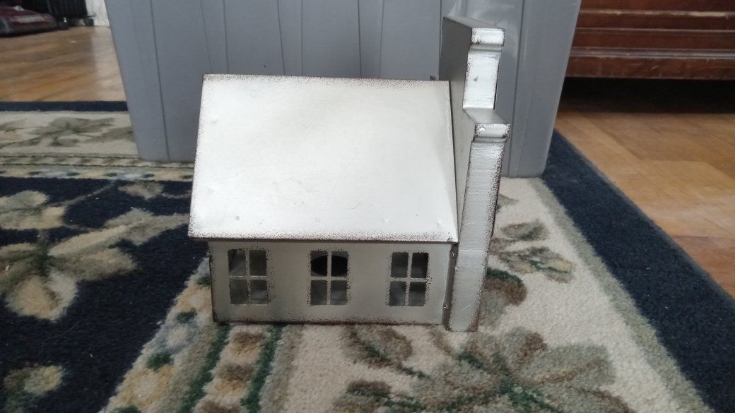 Main image 9