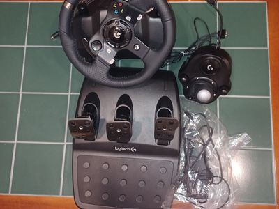 LogitechG920 Driving Force Racing system