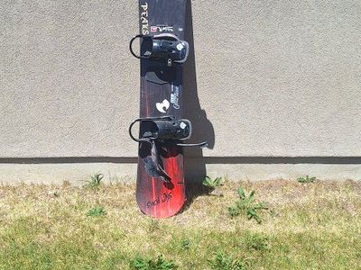 salty peaks snowboard