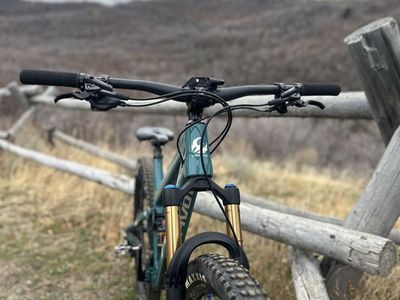 2024 Pivot T429 XL