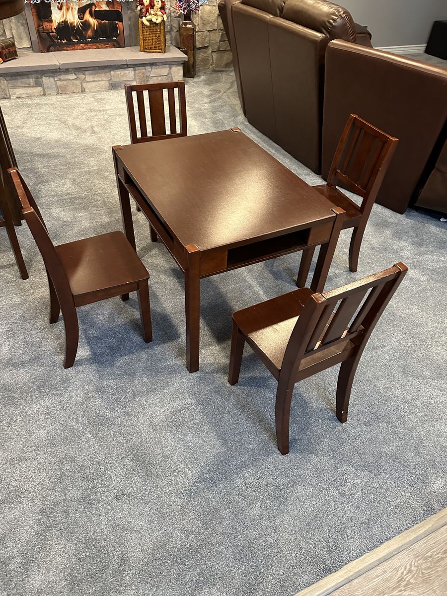 Kid's wood table with 4 chairs