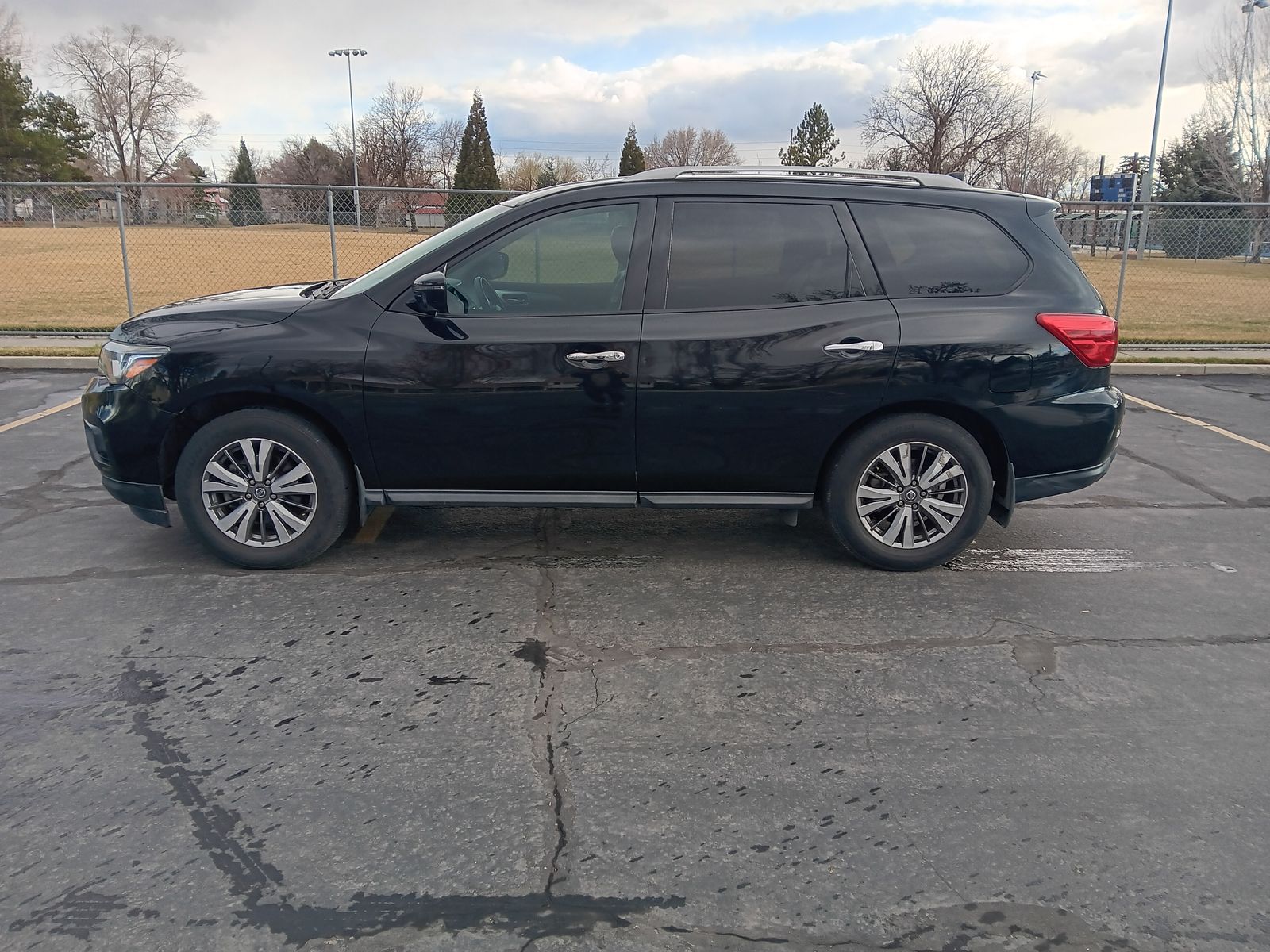 2019 NISSAN PATHFINDER SL