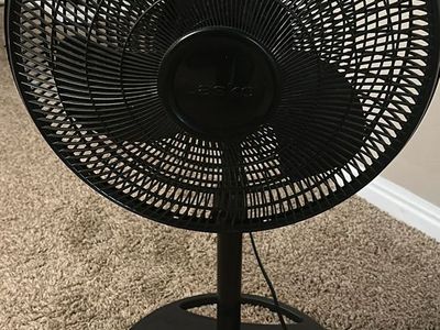 Lasko Black Pedestal Standing Fan Used Good Condition