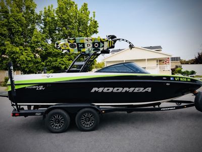 Moomba Boat Rental