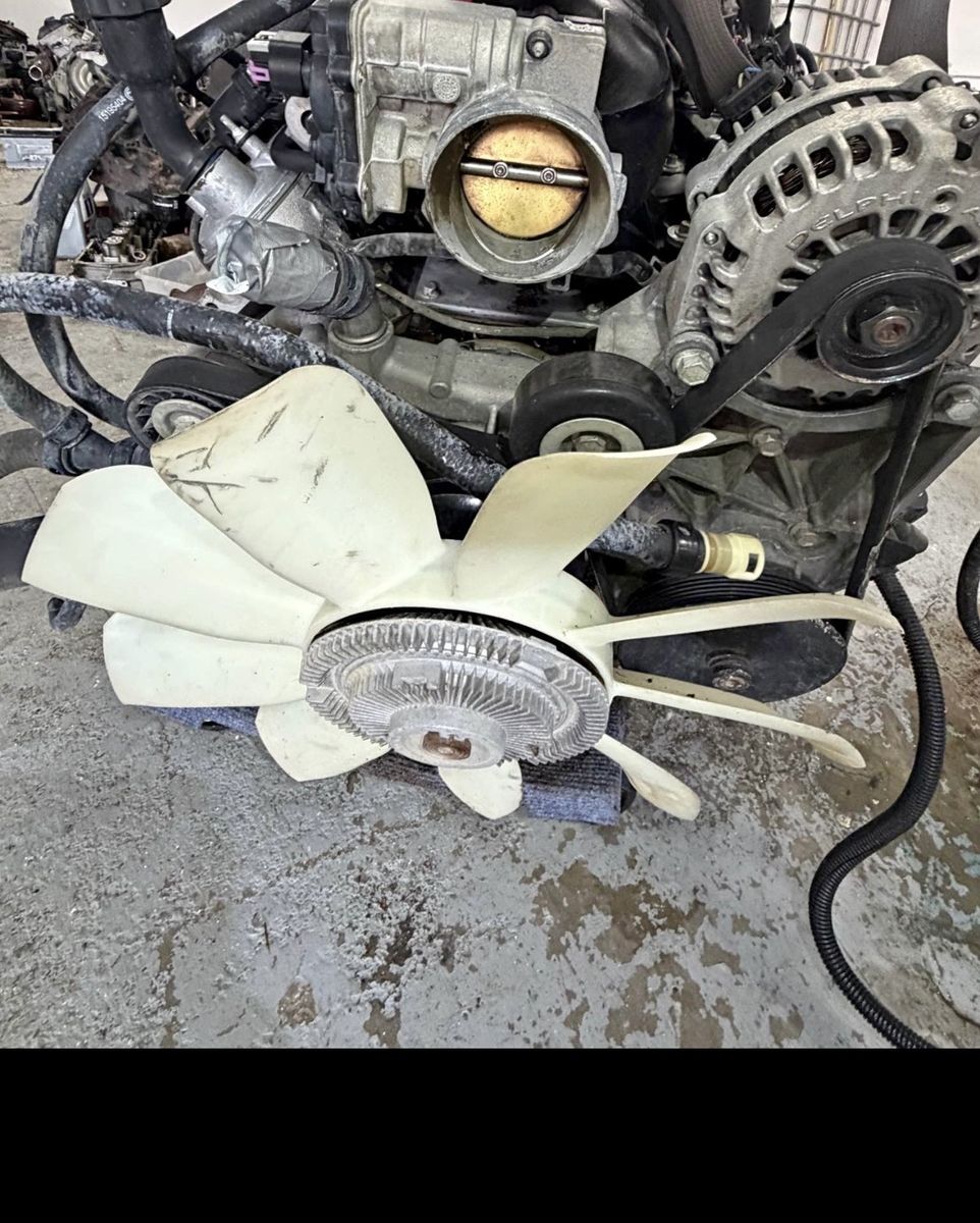 CHEVY GMC 5.3 ENGINE 2005 LS