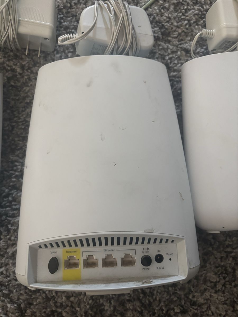 NETGEAR Orbi RBK840 WiFi 6 Mesh System - Router + 2 Satellites - AX6000 Tri-Band