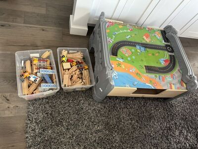 Train/Car Table With Tracks