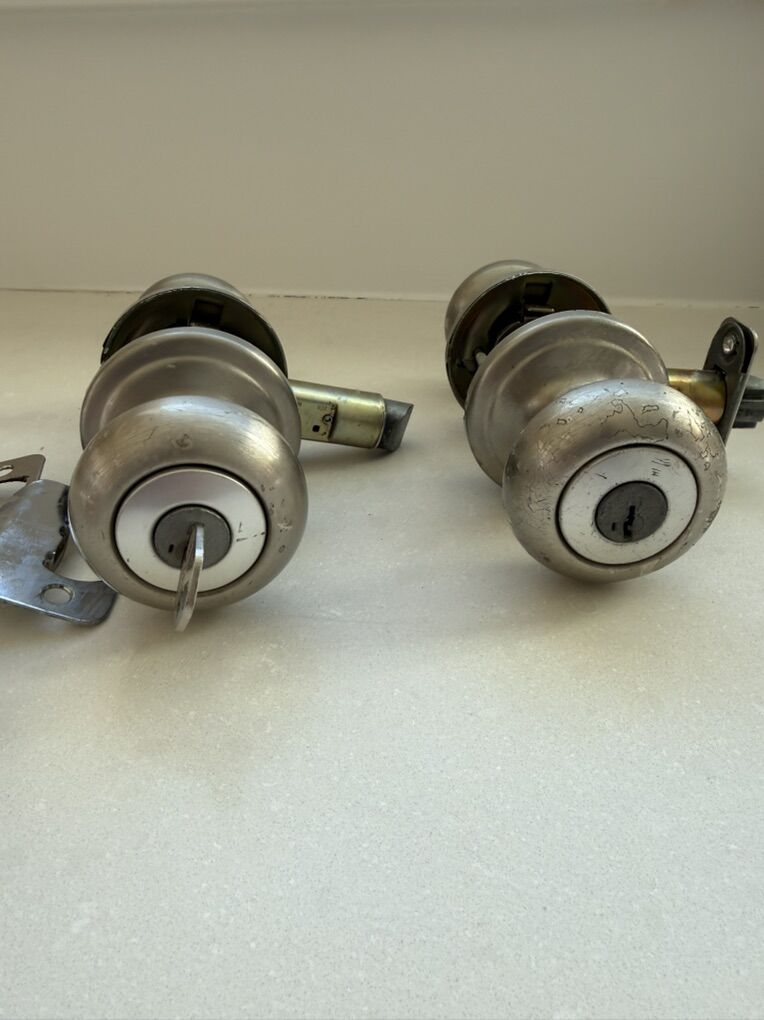 Keyed Entry Door Knobs Satin Nickel Finish