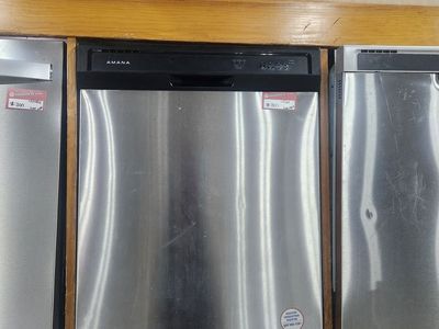 NICE AMANA STAINLESS STEEL DISHWASHER! W-WARRANTY