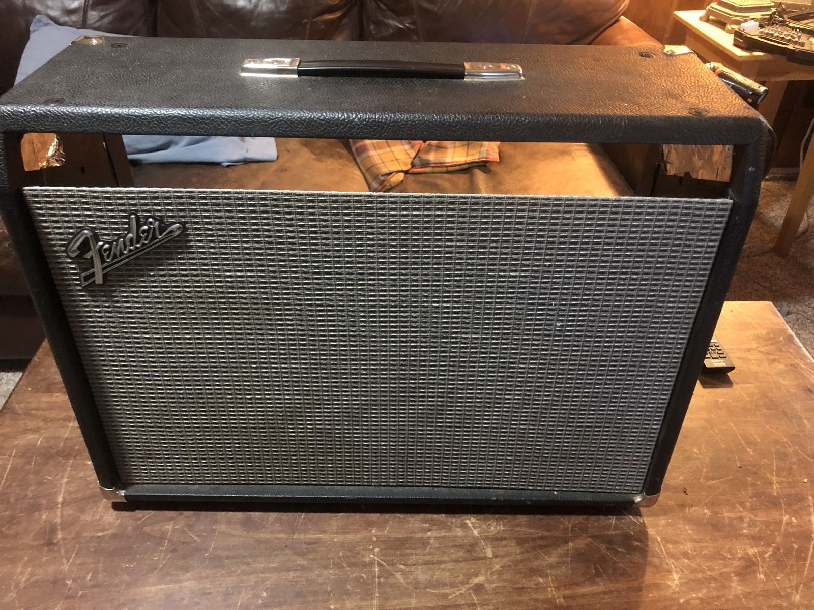 Fender FM 212R Cabinet w/2 - 12" Speakers