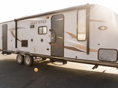 2015 Forest River Cherokee Grey Wolf Limited 26DBH
