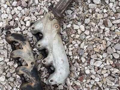 Exhaust manifolds