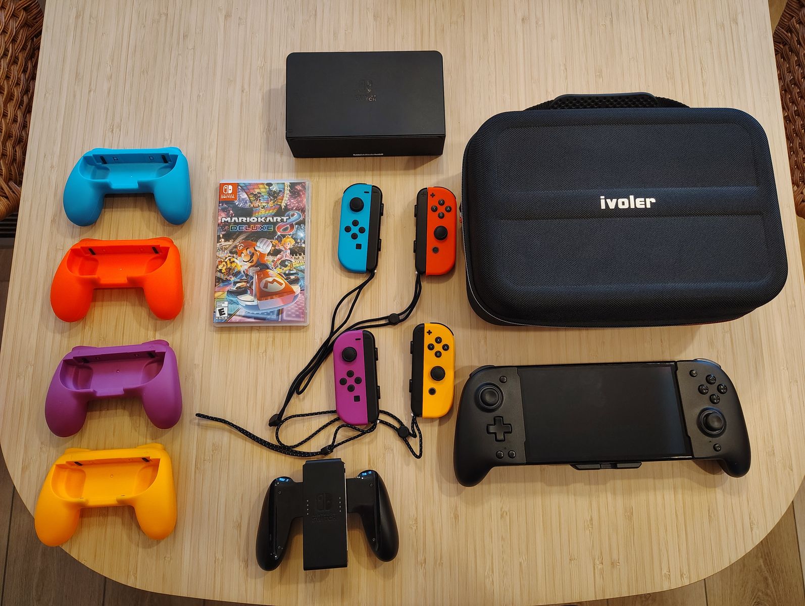 Nintendo Switch OLED + Mario Kart 8 + Accessories