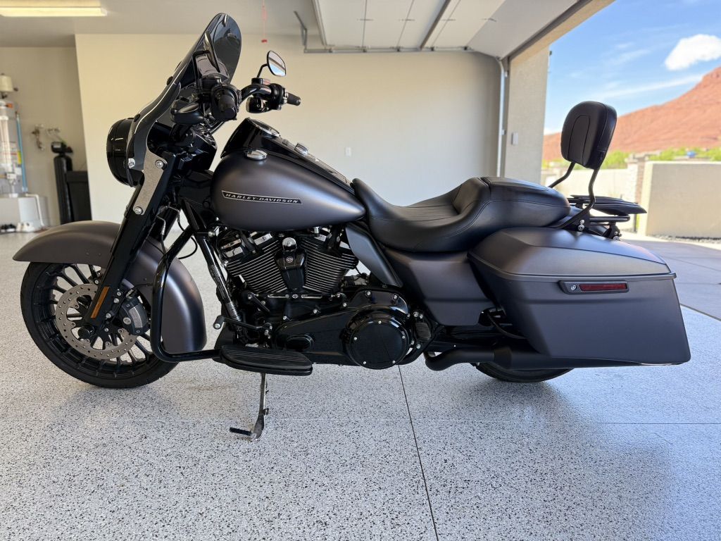 2017 Harley Davidson Road King