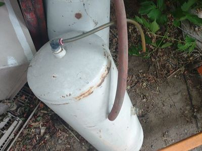 Industrial Air Tanks - Used Condition with Hoses