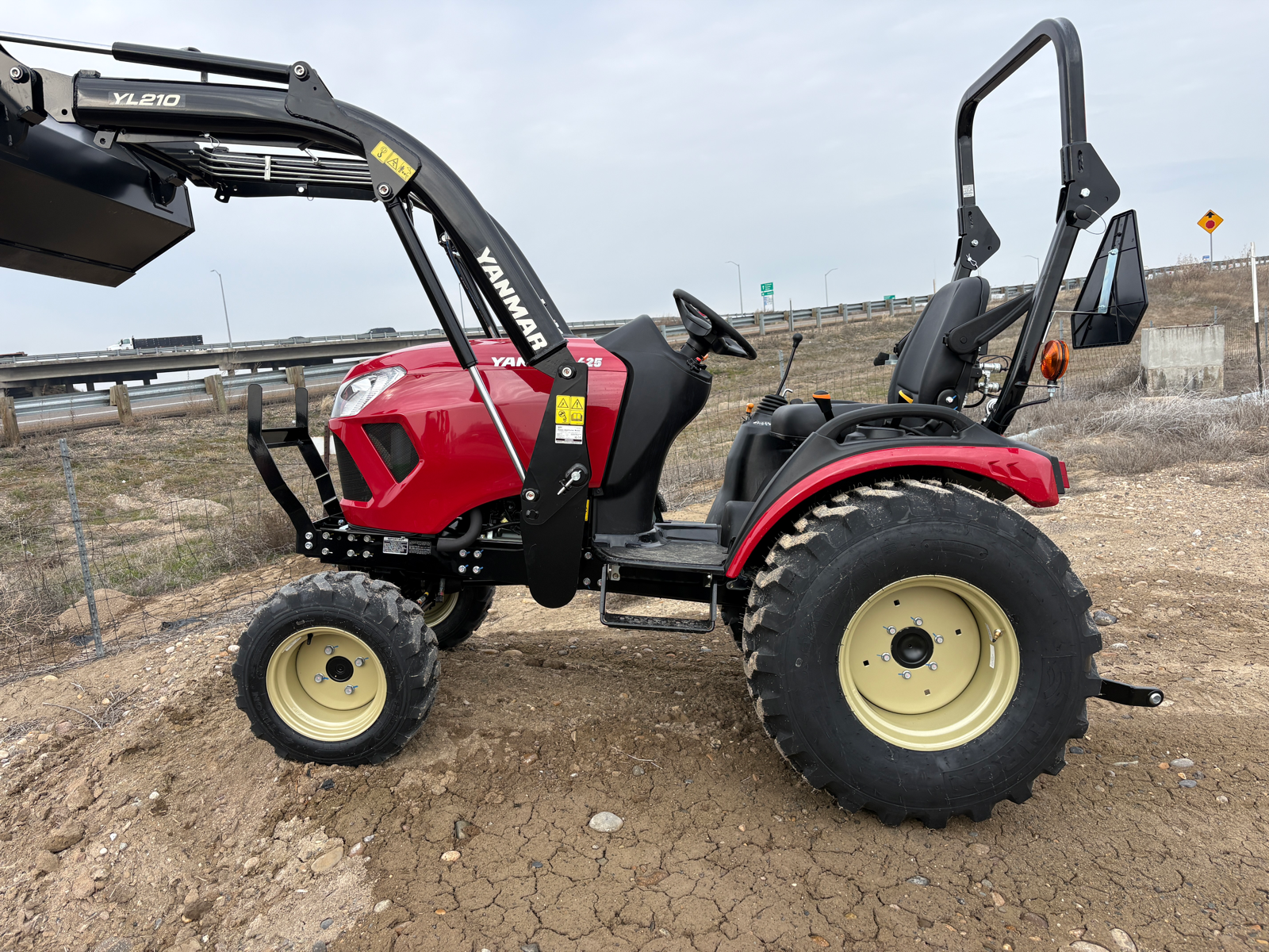 2025 Yanmar SA425BI-L