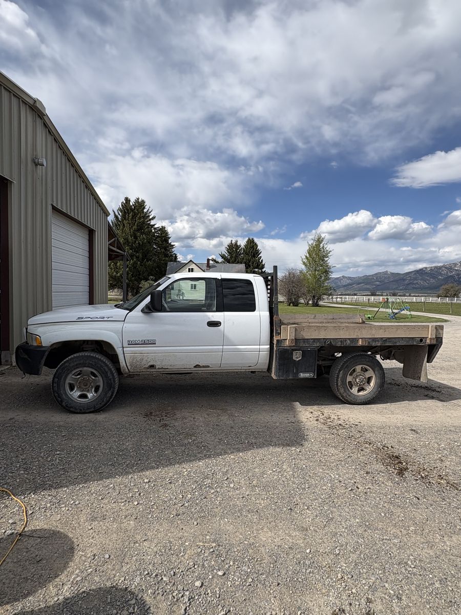 2000 DODGE RAM 2500 ST