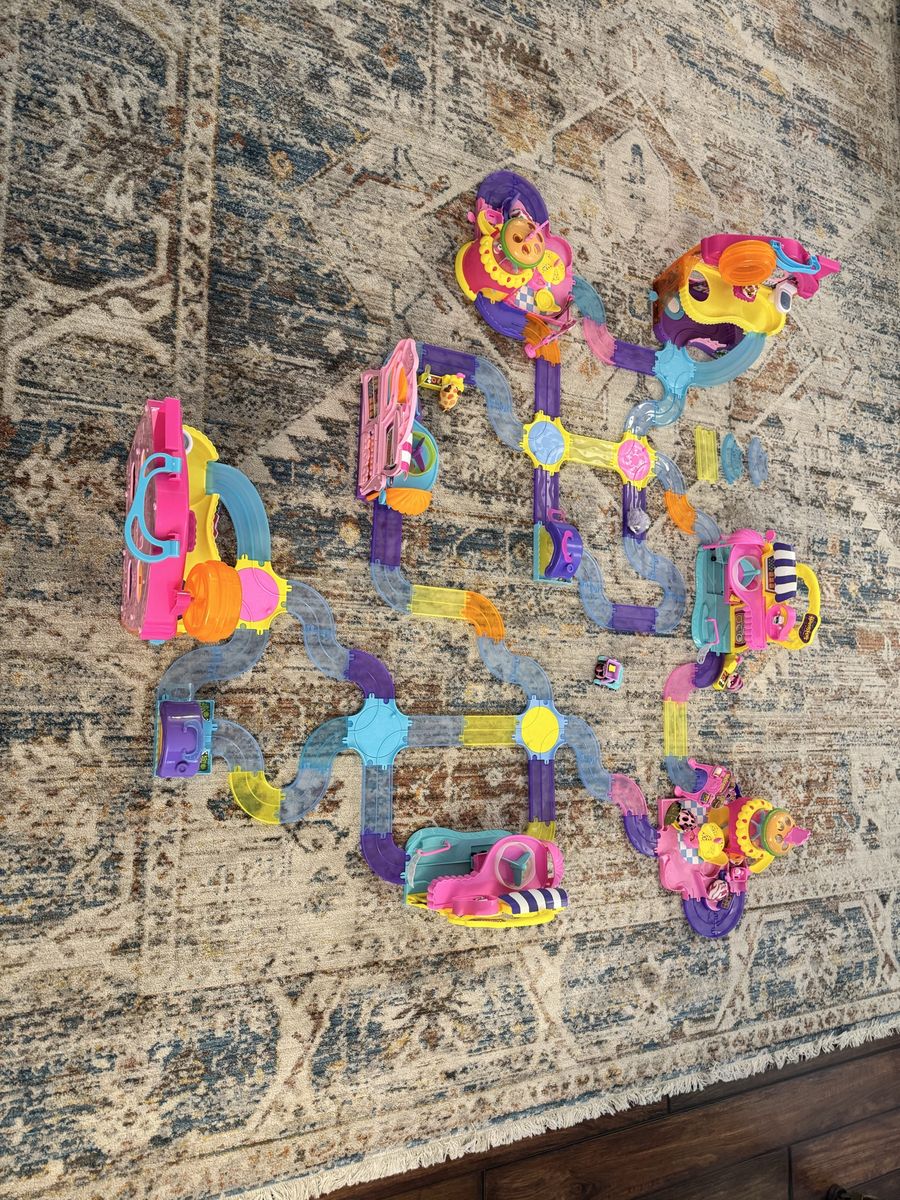 Main image 3