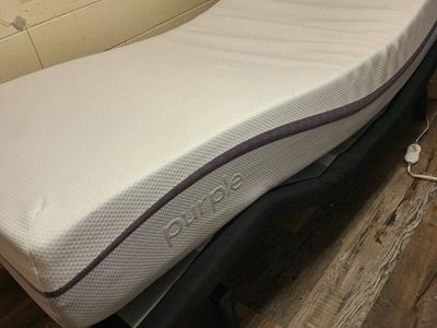 Purple Twin Mattress Excellent Condition for Optimal Comfort