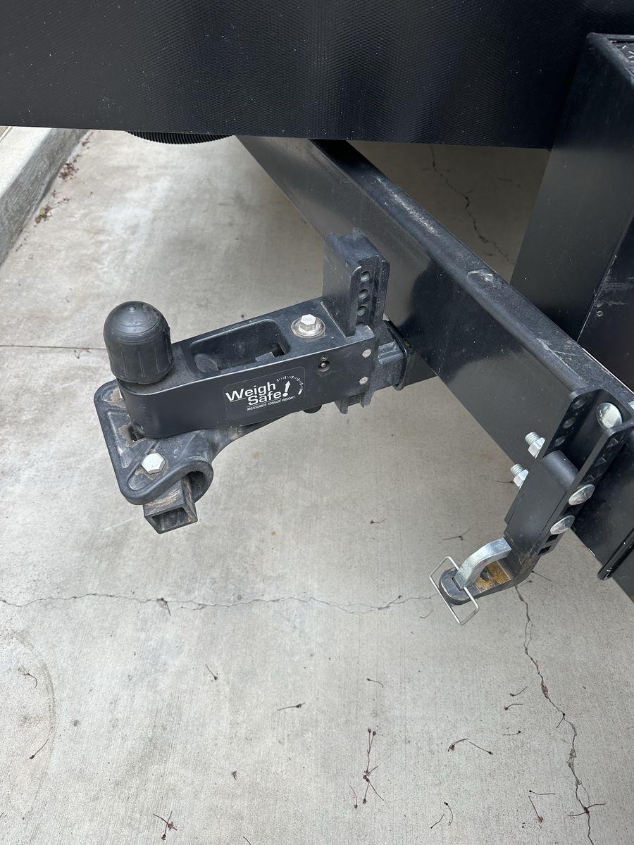 Weigh Safe Weight Distribution Hitch System