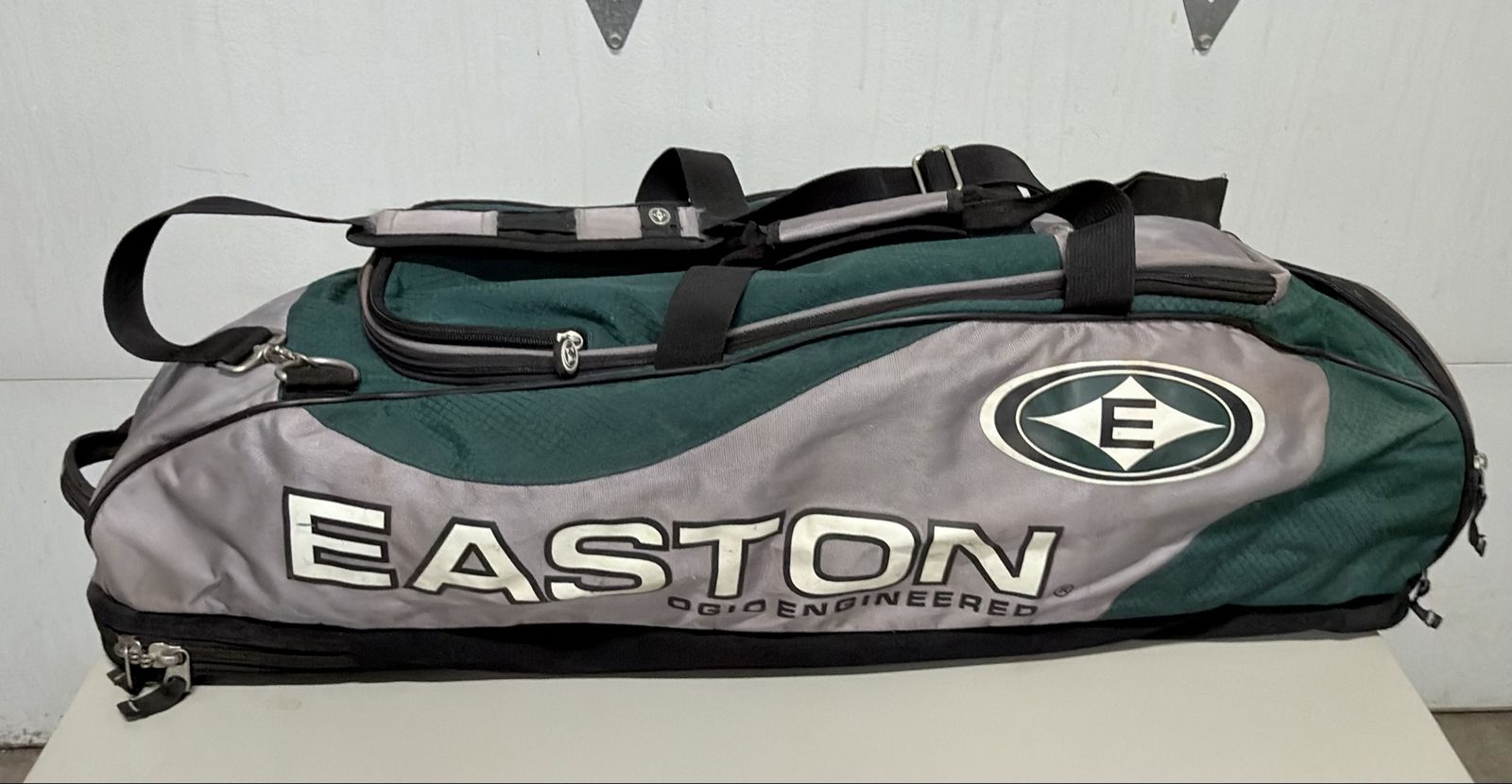 Easton OGIO Engineered Baseball/Softball Bag - Green/Gray