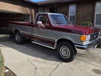 1990 Ford F-250 XLT Lariat