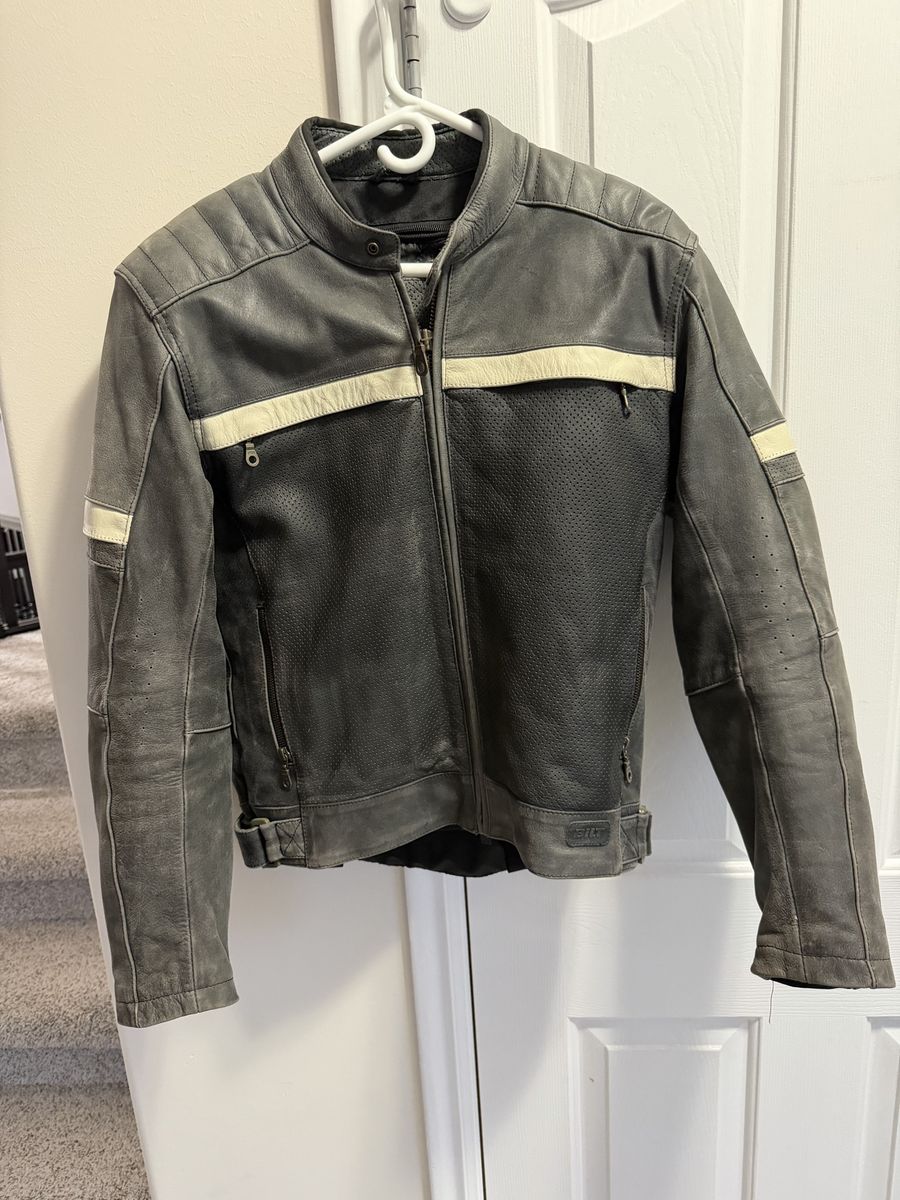 Motorcycle jacket