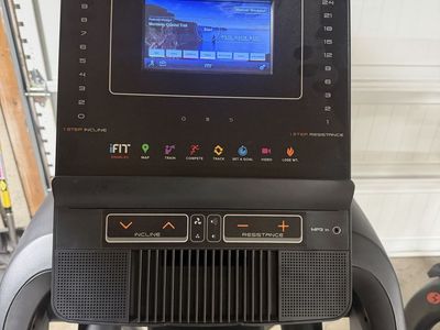 NordicTrack Freestride Trainer FS7i Elliptical w/ iFit – Excellent Condition