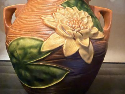 Roseville Pottery "Water Lily" Jardiniere / Cookie Jar with Lid, Model 1-8"