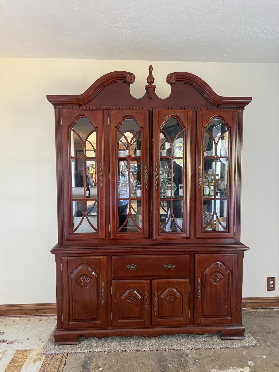 AICO Michael Amini Traditional Cherry China Cabinet / Hutch – Solid Wood, Glass Display