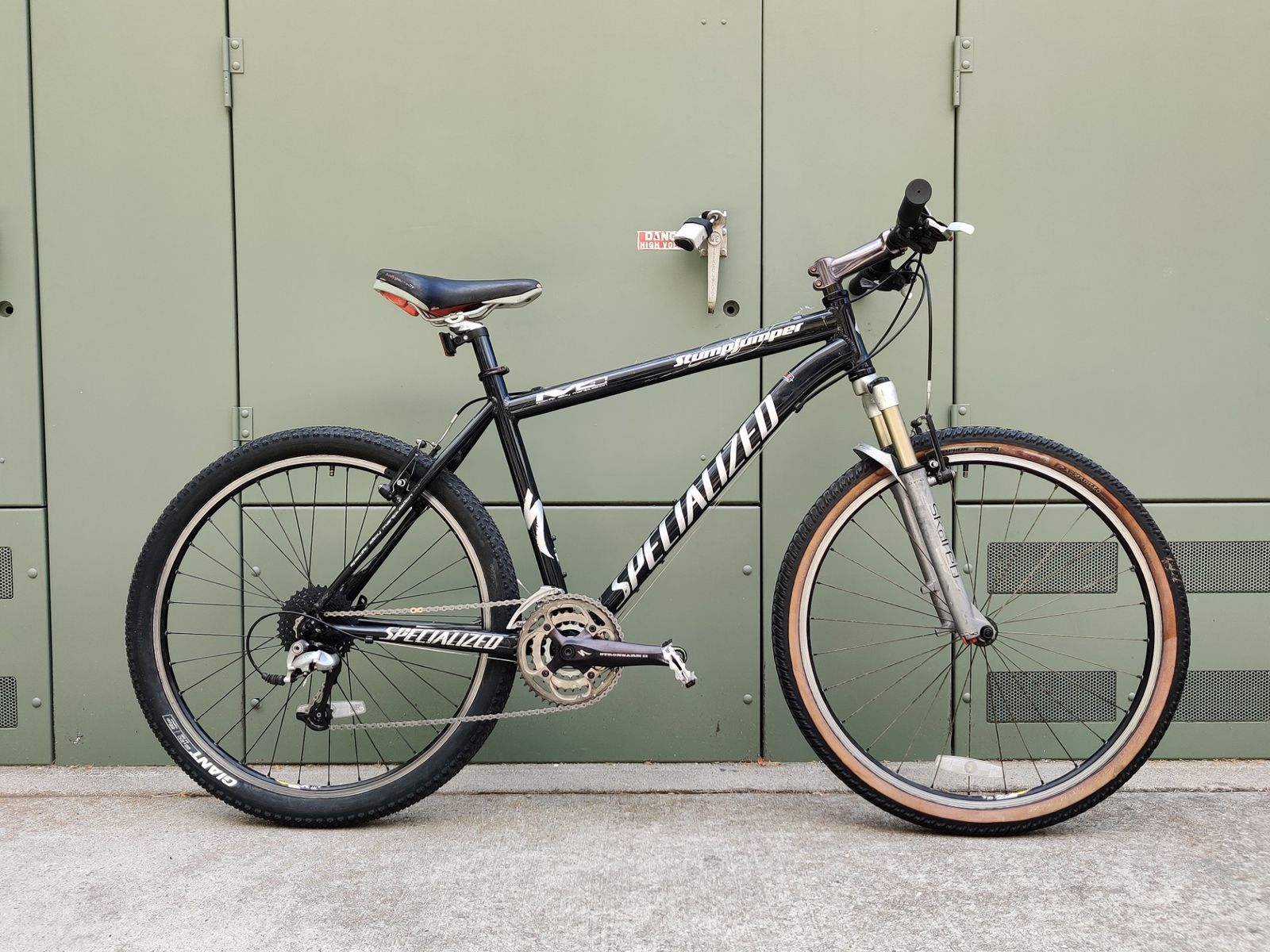 Specialized Stumpjumper Mountain Bike SB137-26