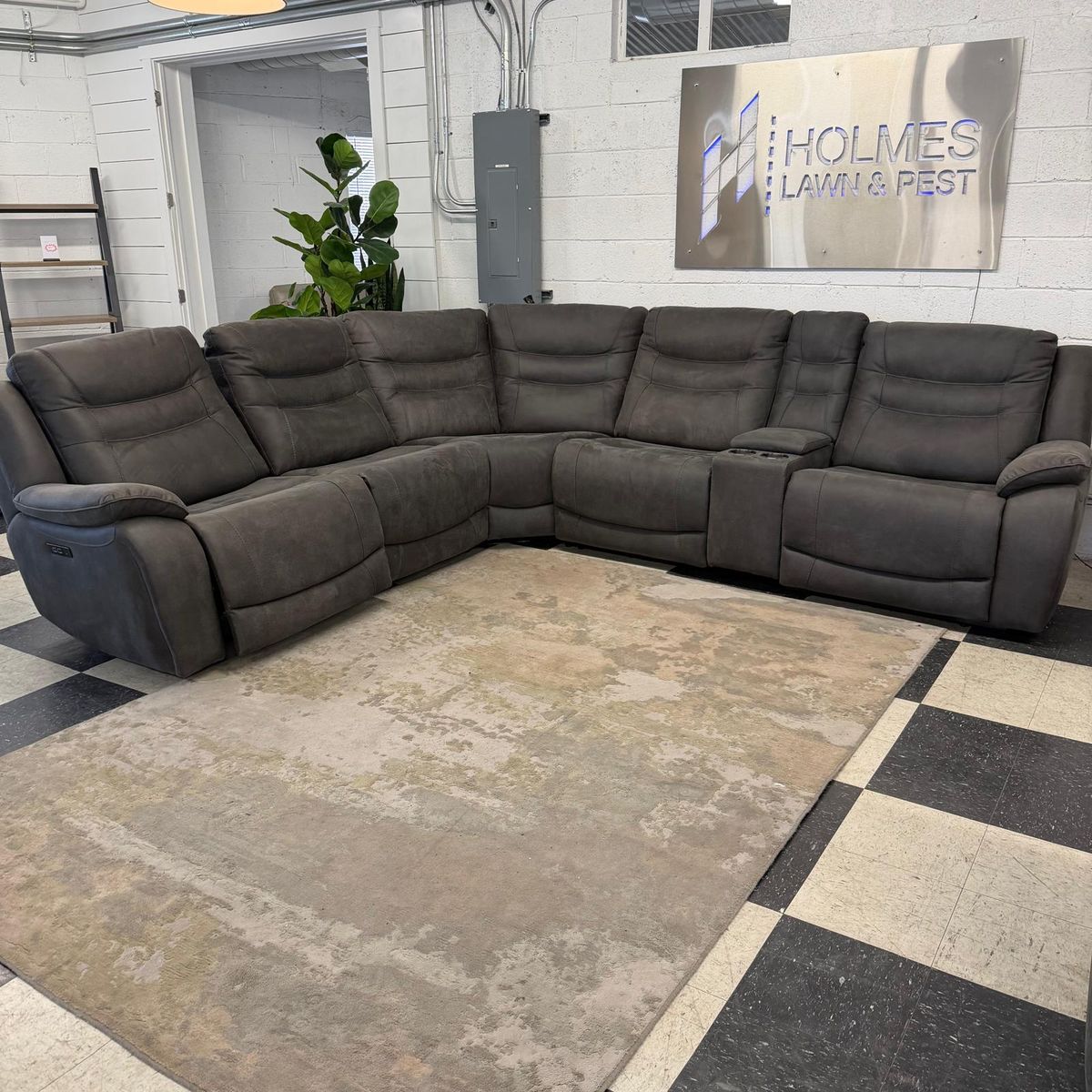COSTCO KELSEE FABRIC POWER RECLINING SECTIONAL W/ POWER HEADRESTS!!