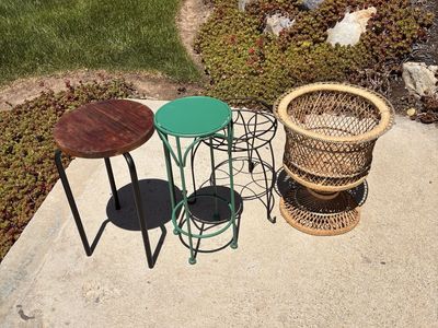 4 Plant Stands