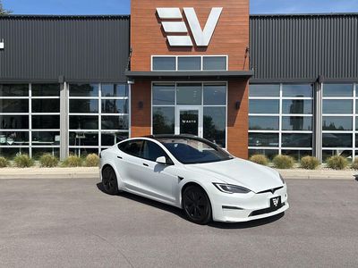 2022 Tesla Model S Base