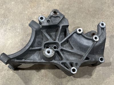 2011-2016 AC Compressor Bracket Chevy Silverado GMC Sierra LML Duramax 12644782