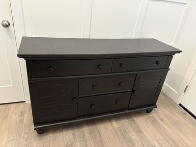 Dresser - Dark