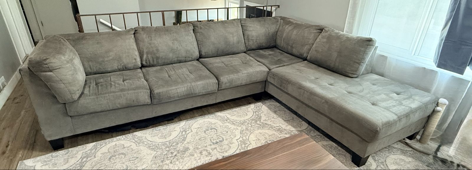 Comfortable Gray Sectional Sofa with Right-Hand Facing Chaise - Used, Good Condition