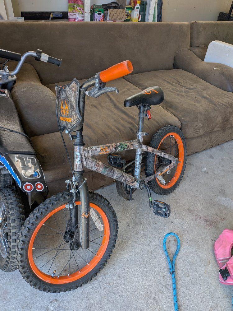 kids camo bike