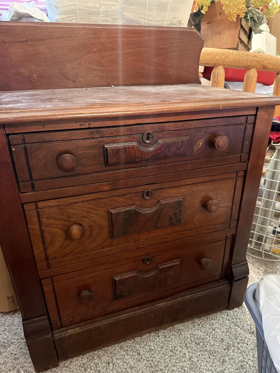 Small wooden dresser
