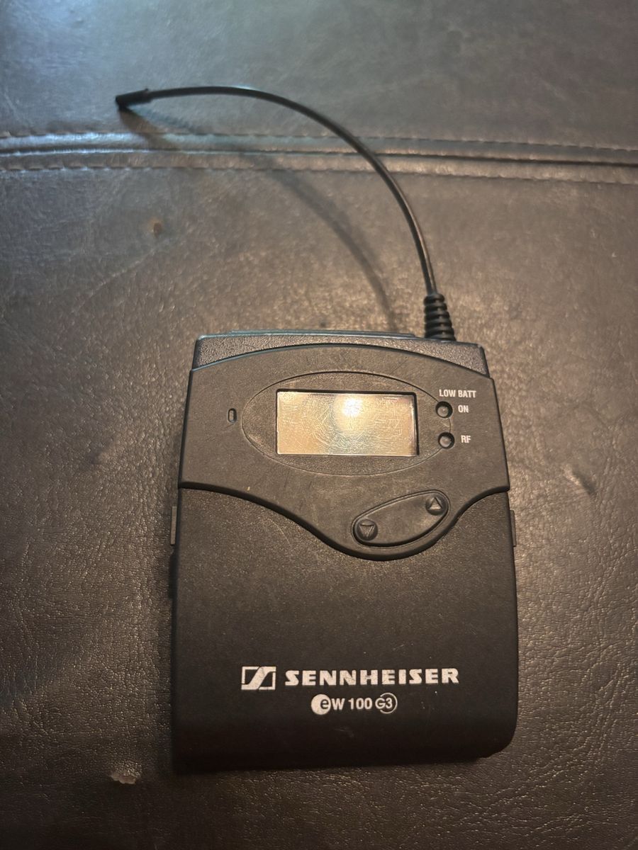 Sennheiser EW 100 G3 Wireless Bodypack Transmitter  and wireless microphone